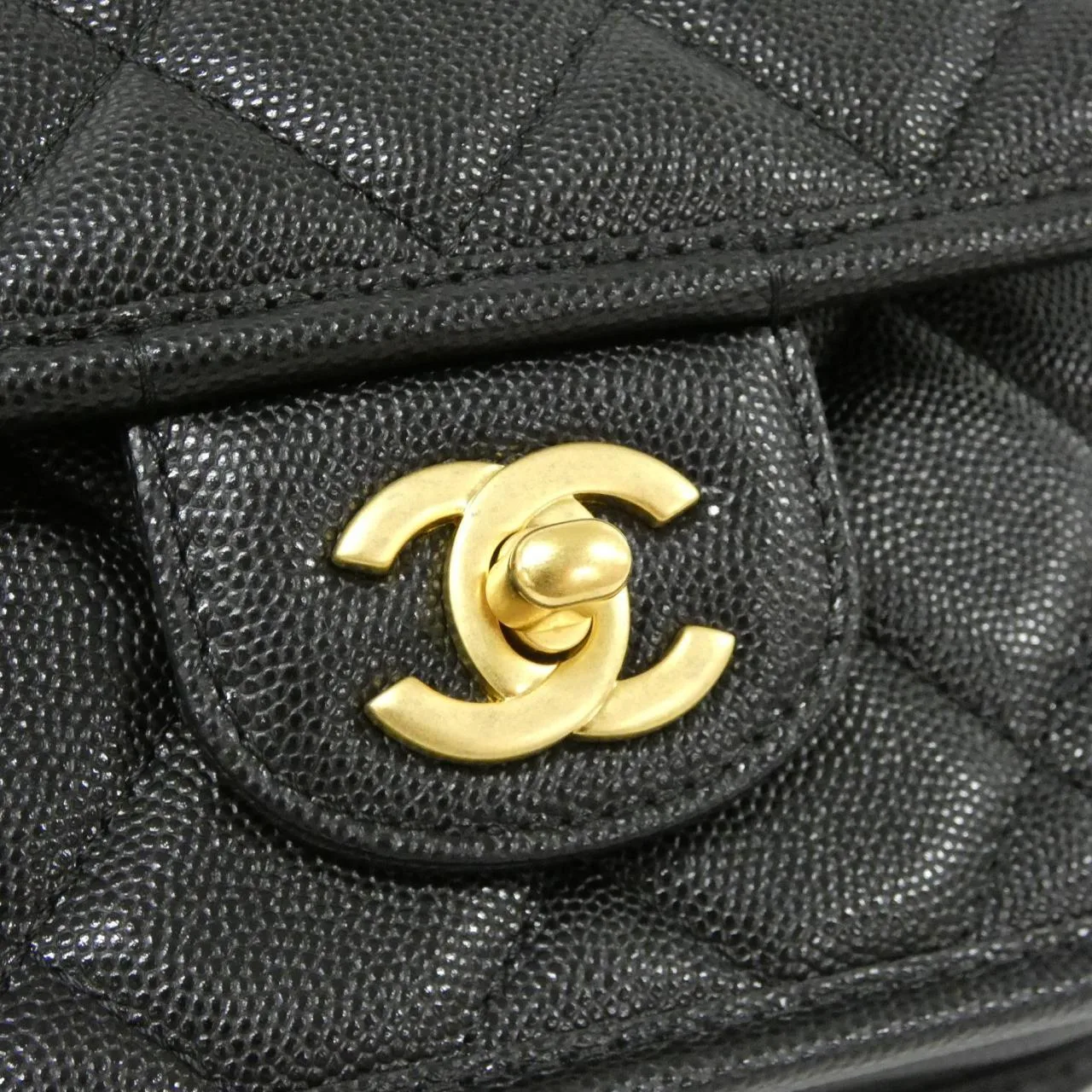 CHANEL Chanel 22 AS3652 Shoulder Grained Calfskin 4