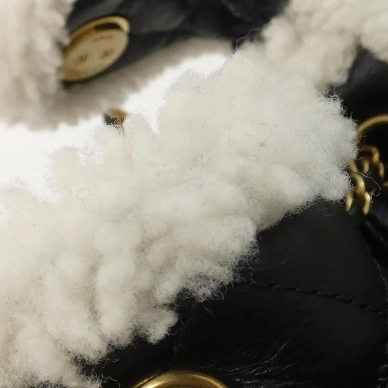 CHANEL AS5293 Shoulder 4