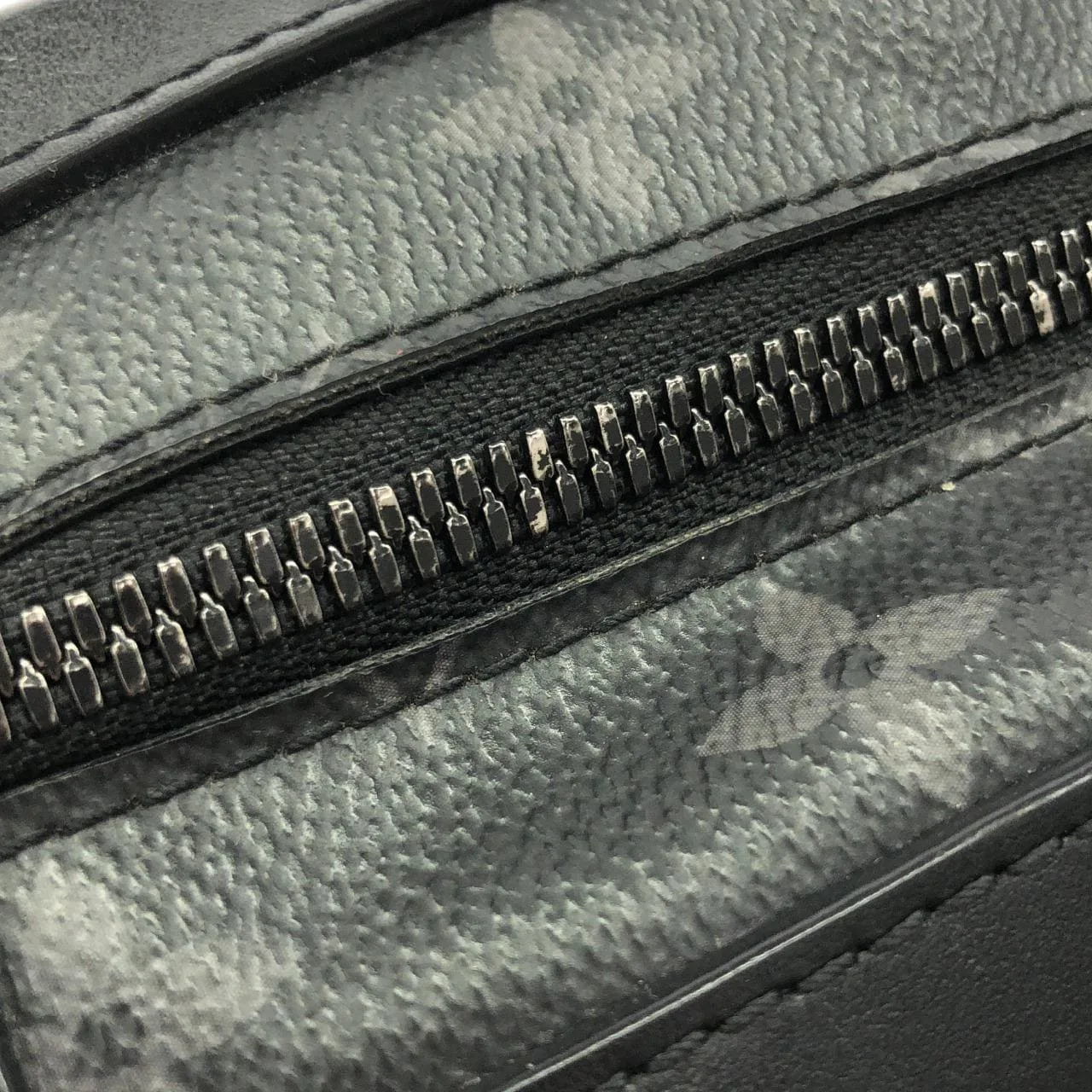 LOUIS VUITTON Soft Trunk M44730 肩背包 Monogram 5