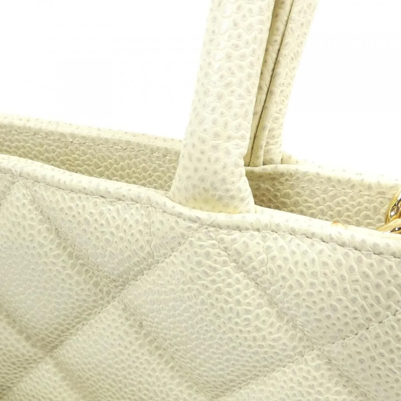 CHANEL Matelasse 1804 Handbag Grained Calfskin 5