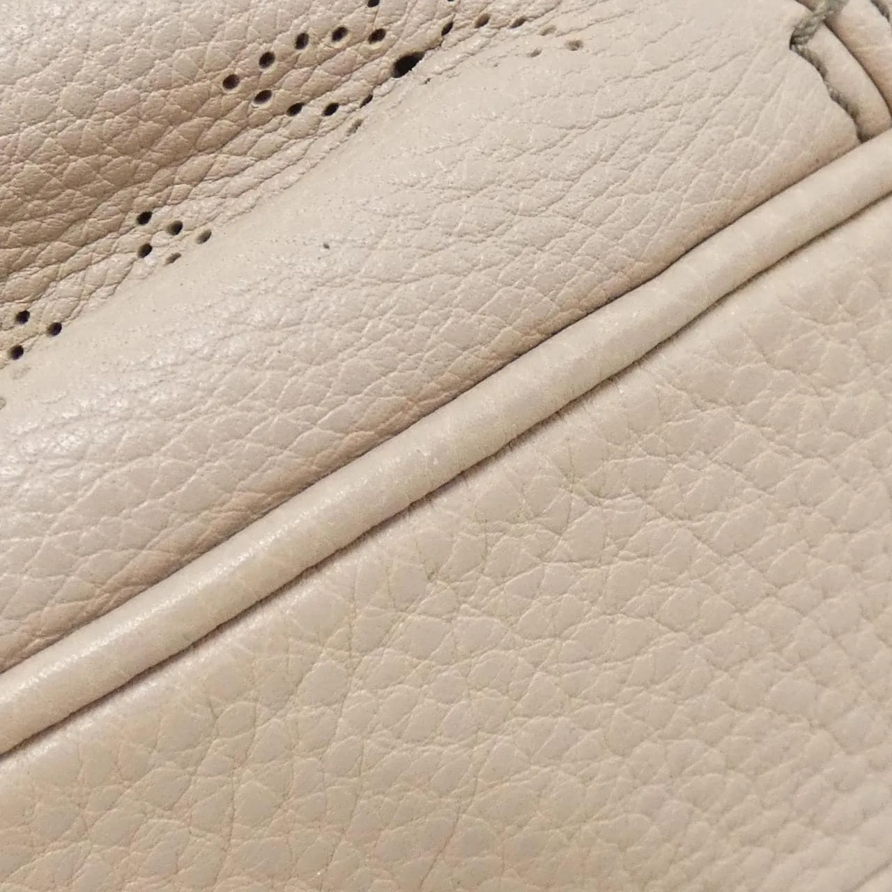LOUIS VUITTON Mahina M97141 Shoulder Black Rank A - Thumbnail 2