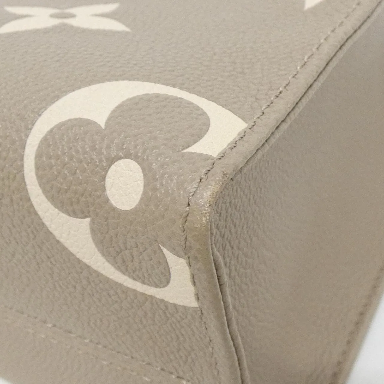 LOUIS VUITTON OnTheGo M45779 Handbag Monogram Black Monogram Rank A - Thumbnail 2