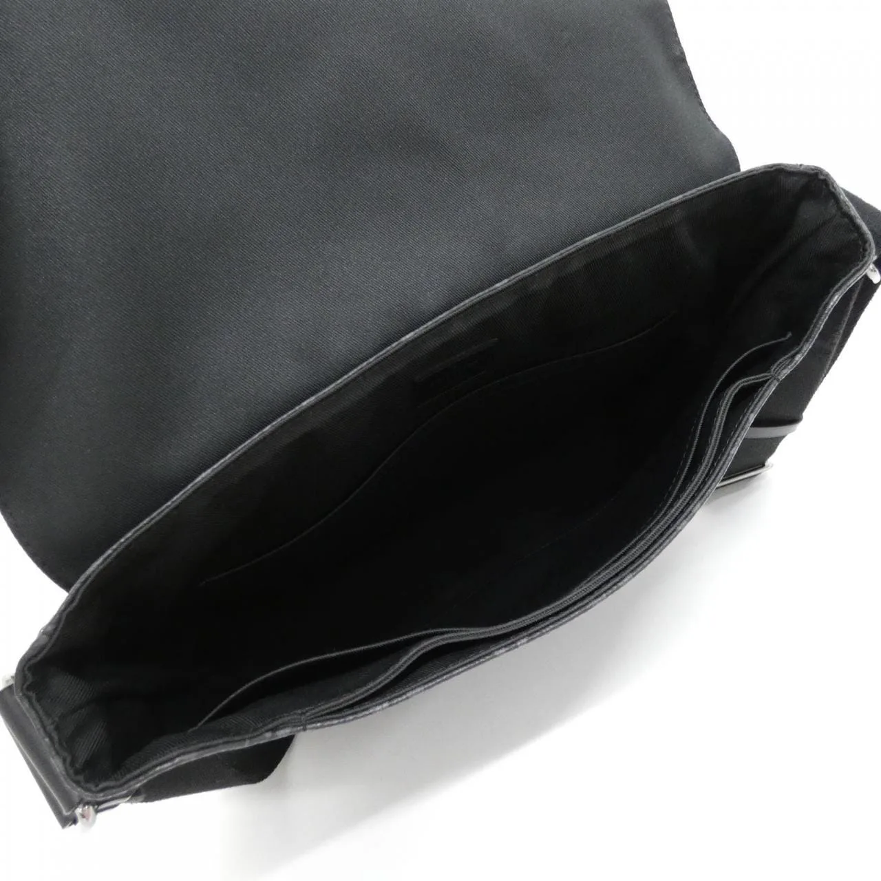 LOUIS VUITTON District M44001 Shoulder Monogram Black Monogram Rank A - Thumbnail 7