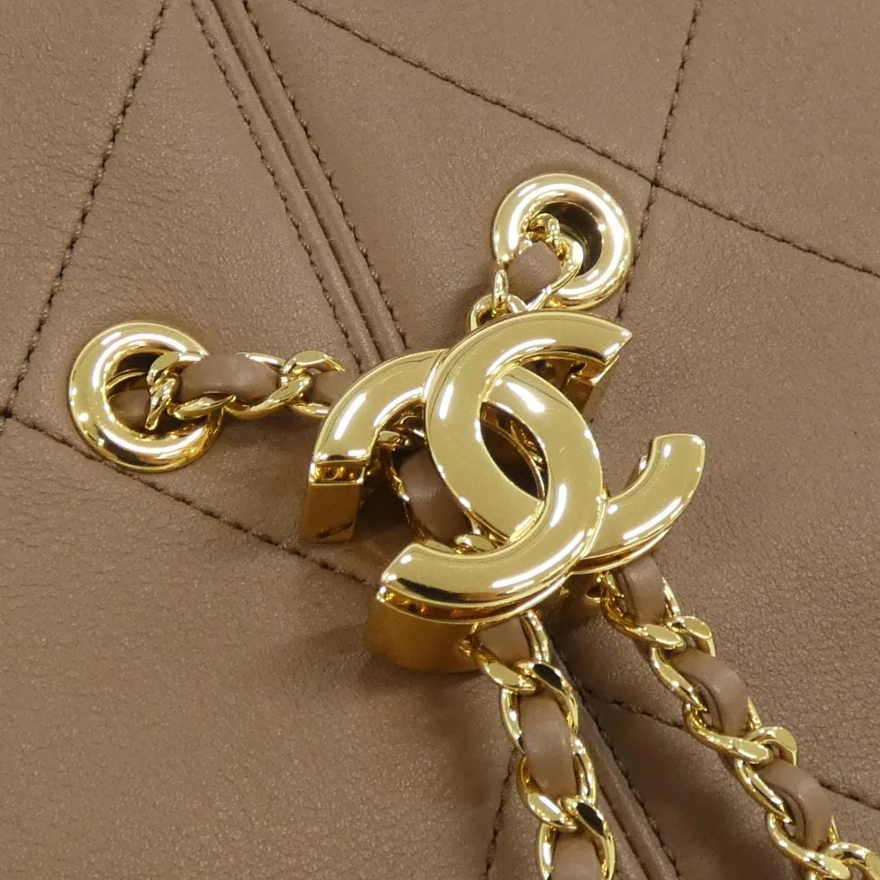 CHANEL AS6108 手提包 4