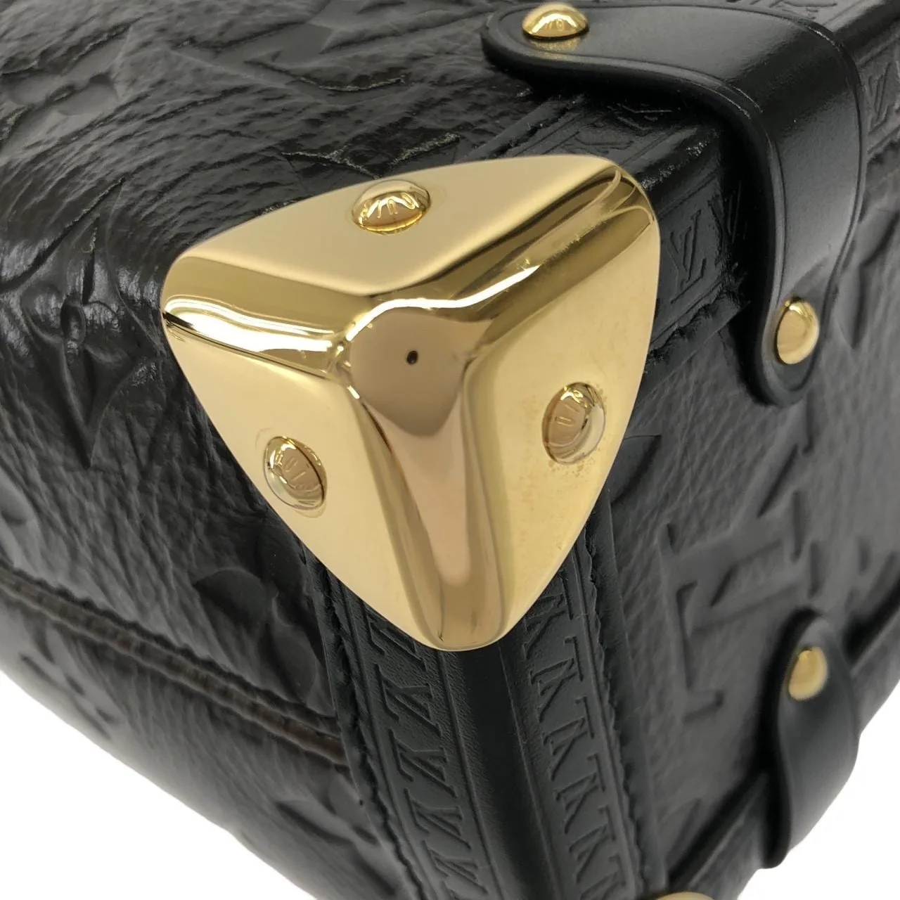 LOUIS VUITTON M26304 肩背包 Monogram 3