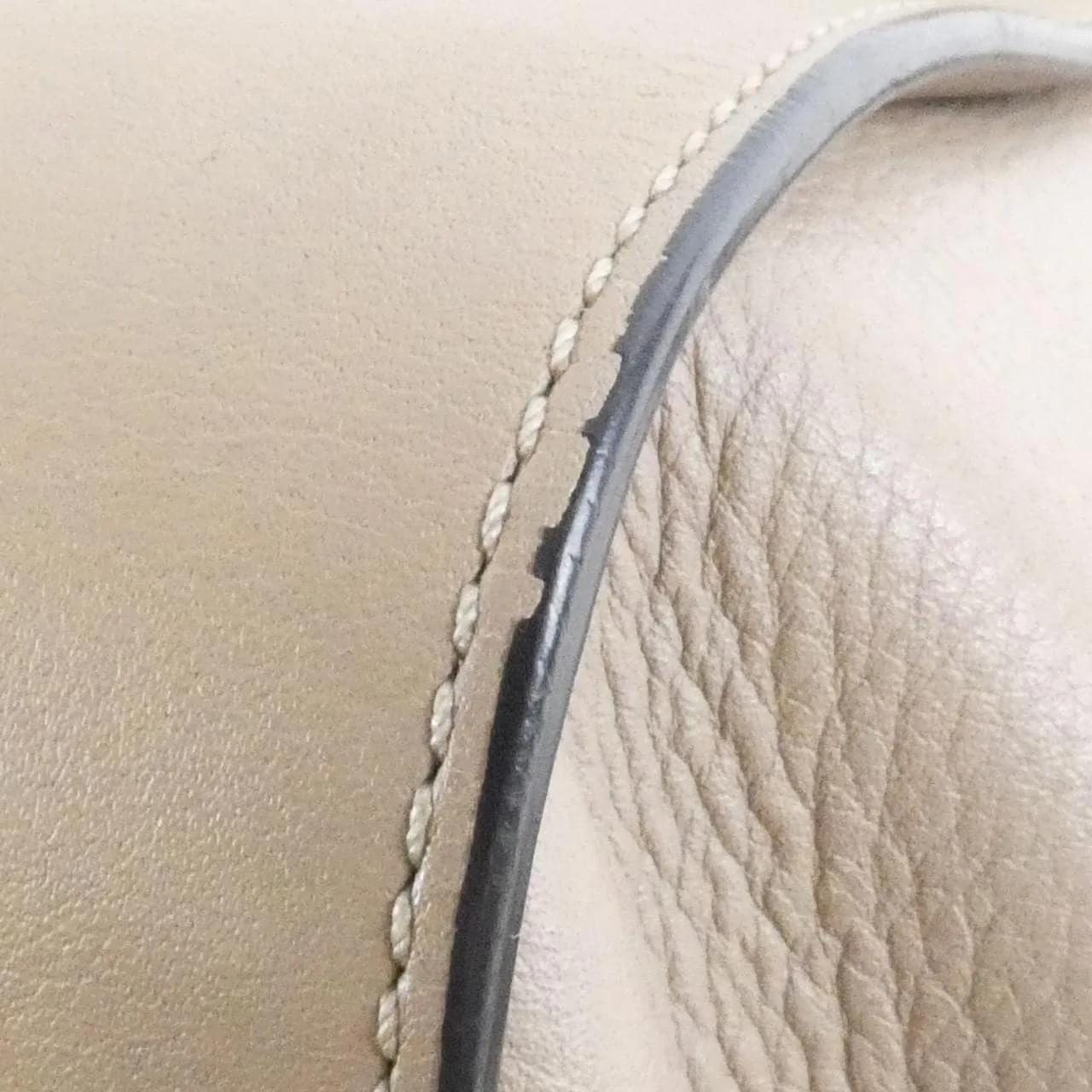 LOEWE Hammock 387 30 S35 Shoulder 4