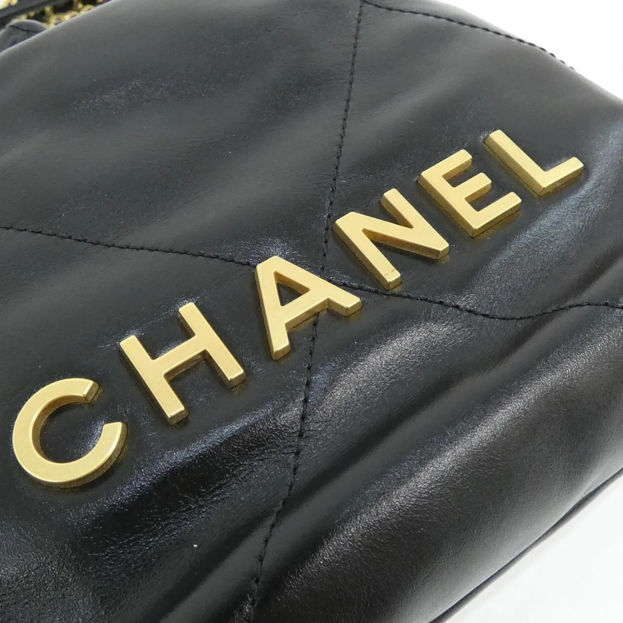 CHANEL Chanel 22 AS3980 Handbag 4