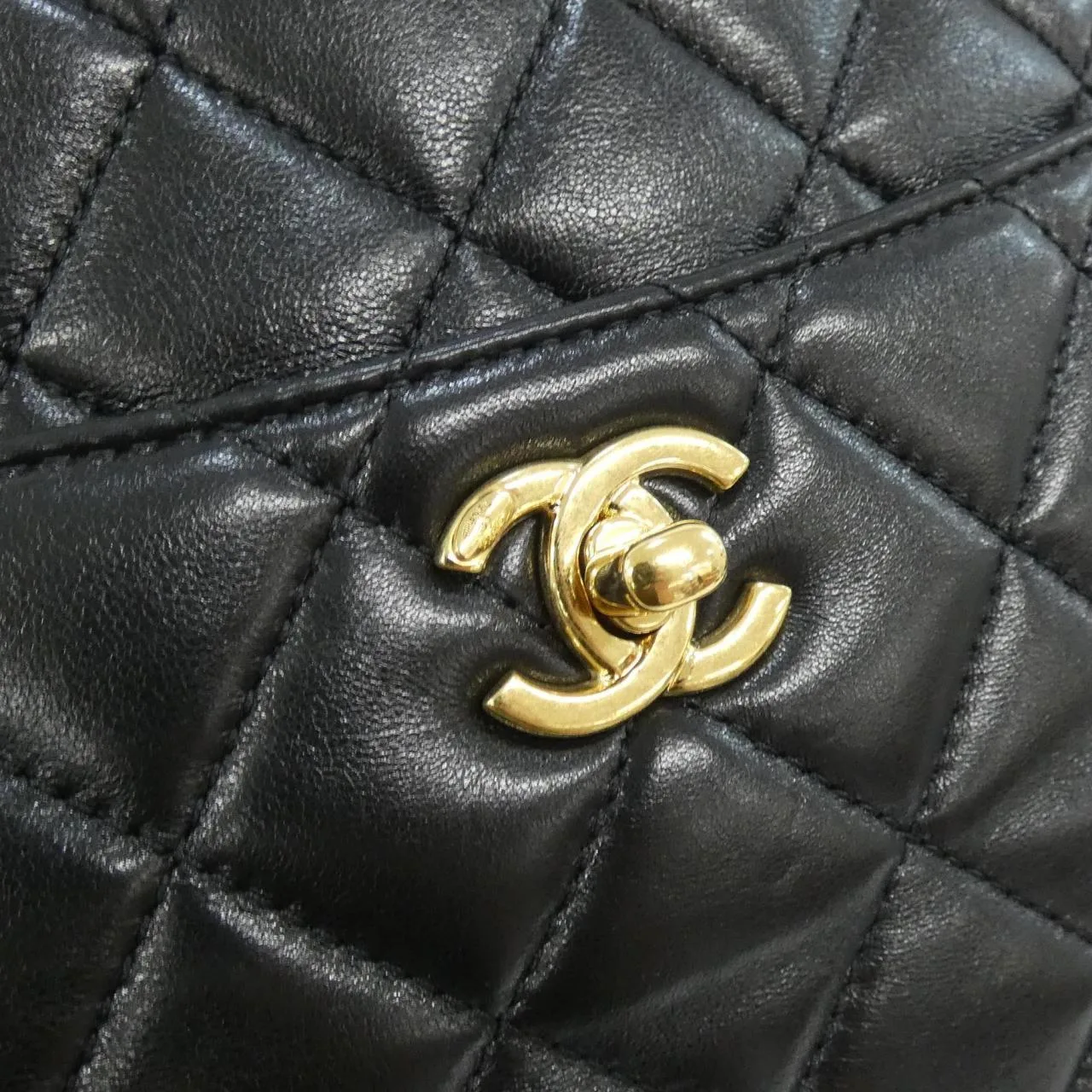 CHANEL AS5215 手提包 羊皮 5