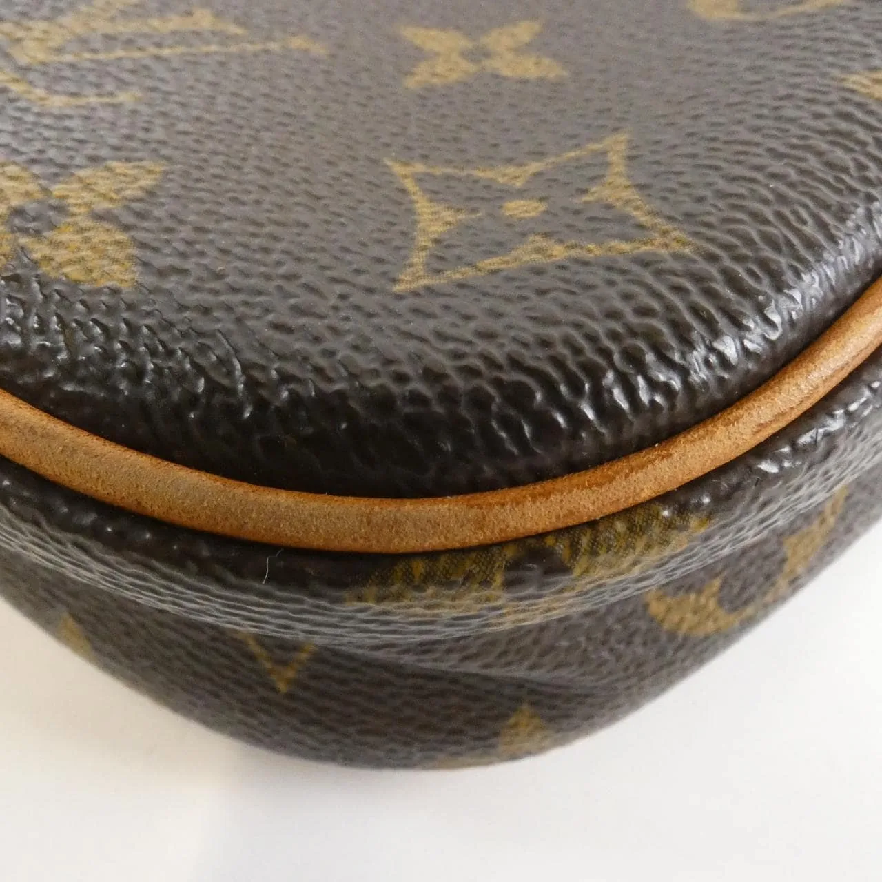 LOUIS VUITTON Pochette M51870 Shoulder Monogram 3