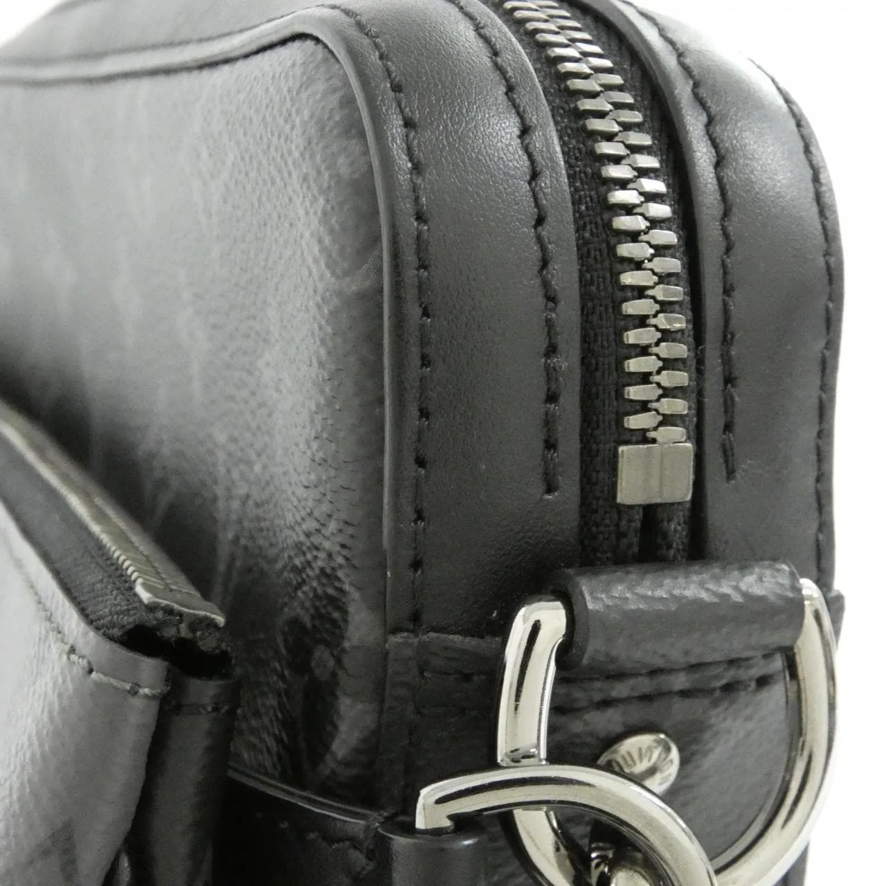 LOUIS VUITTON Eclipse M69443 Shoulder Monogram 黑色 Monogram 中古品A - 縮圖 5