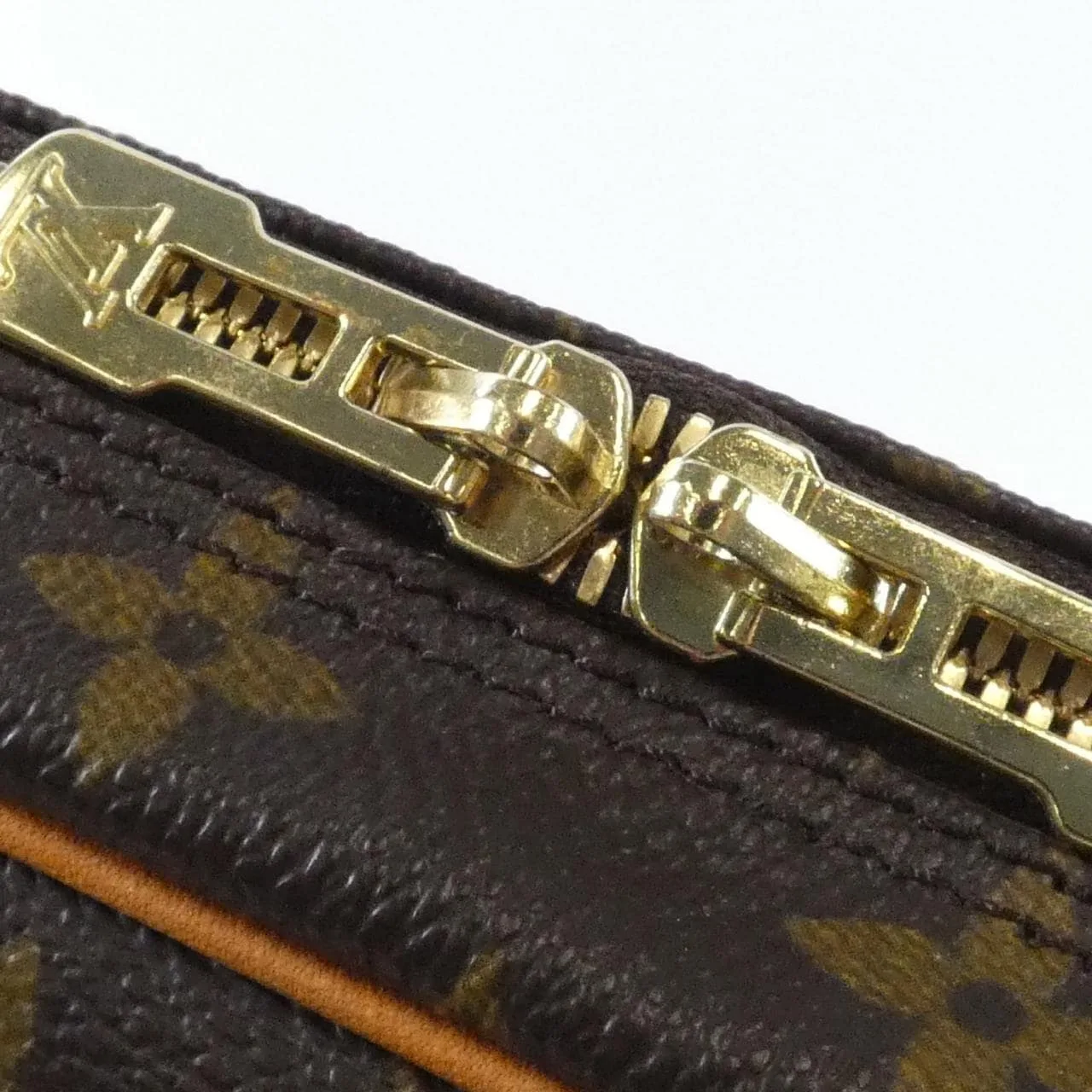 LOUIS VUITTON Documents M53361 手提包 Monogram 4