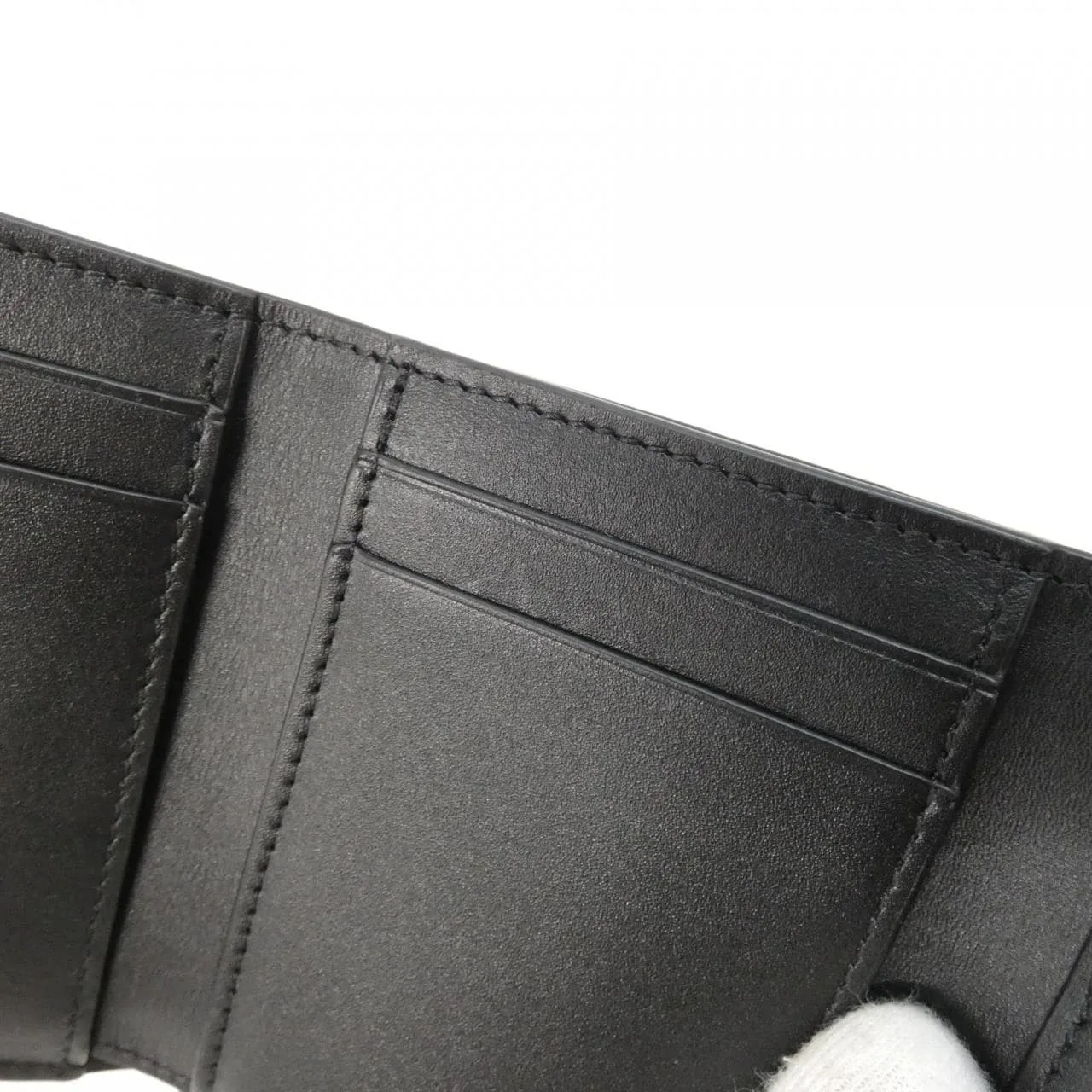LOEWE C821TR2X16 Wallet Lambskin 5