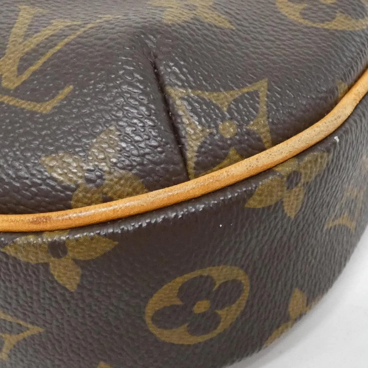 LOUIS VUITTON Odéon M56390 Shoulder Monogram 黑色 Monogram 中古品A - 縮圖 3