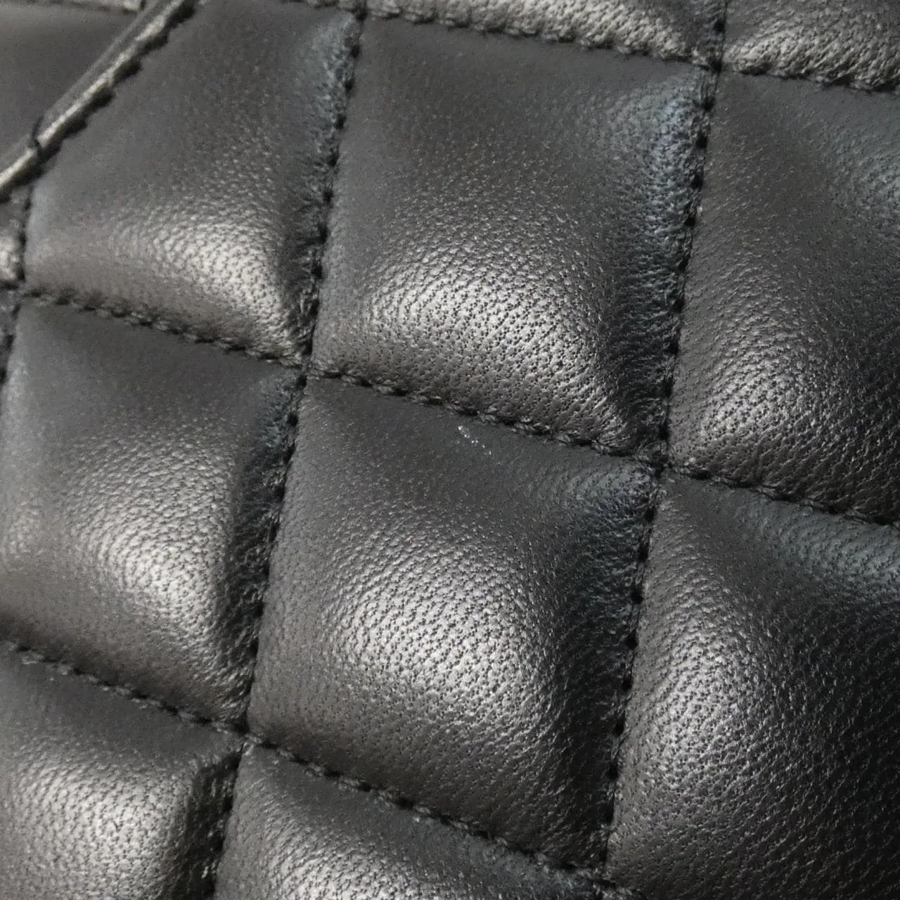 CHANEL Matelasse 1112 Shoulder Lambskin 5