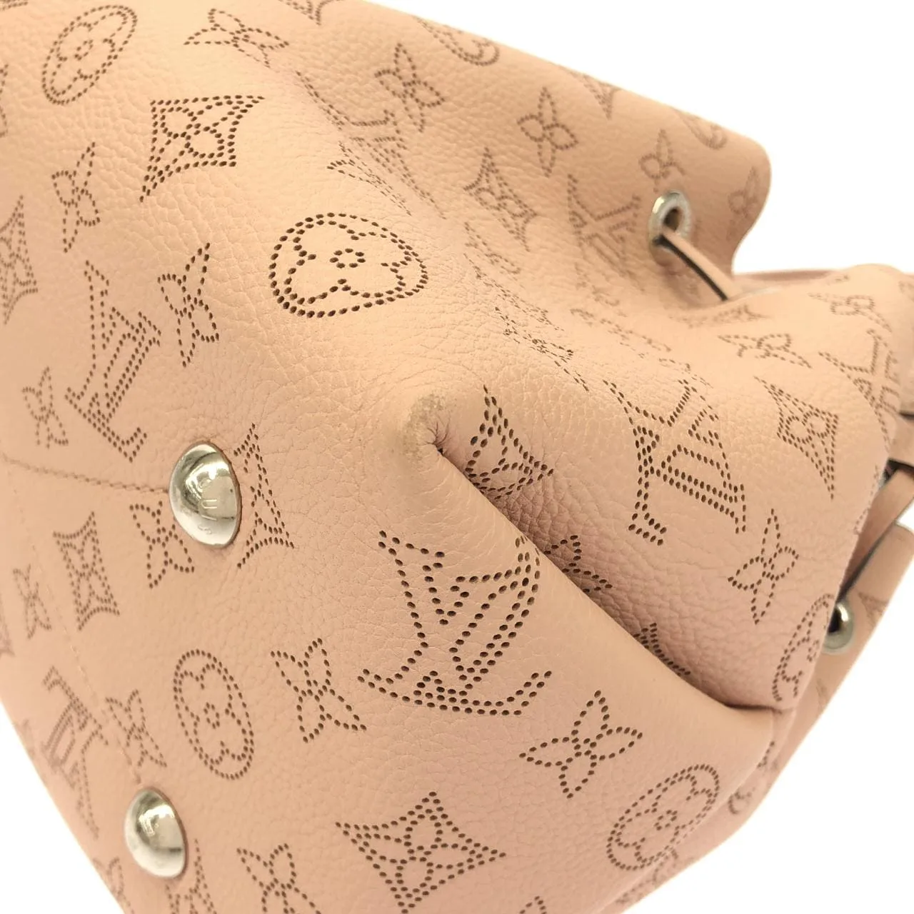 LOUIS VUITTON Mahina M57068 肩背包 3