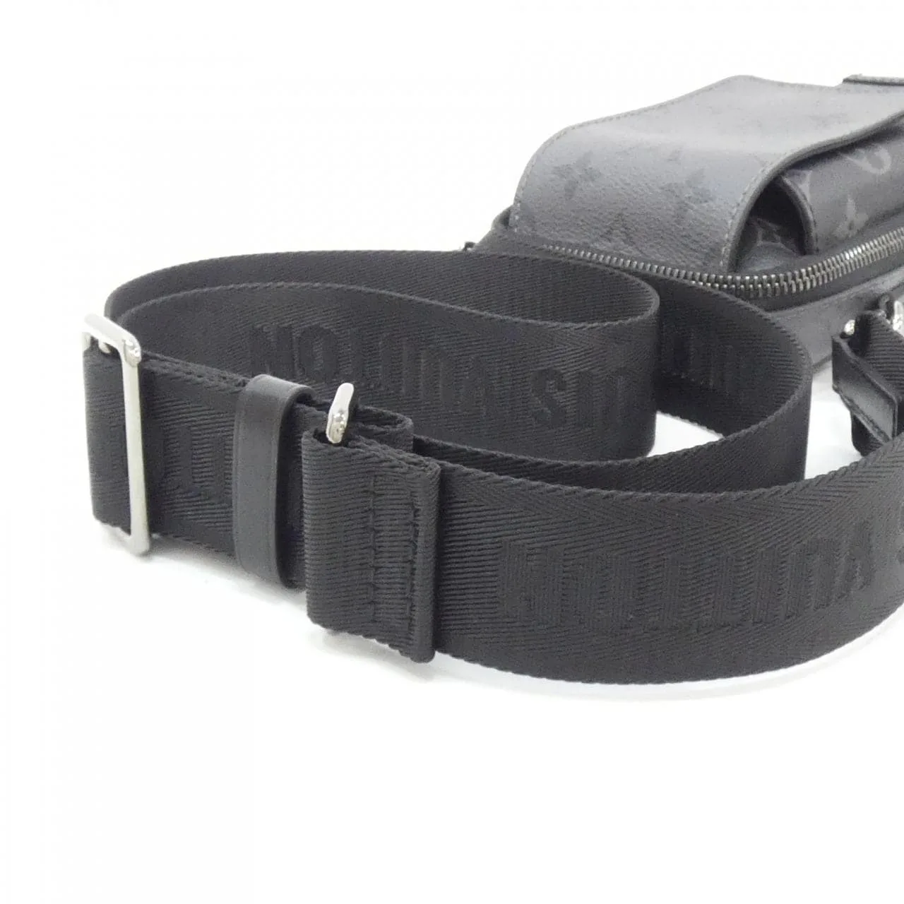LOUIS VUITTON Eclipse M81321 Shoulder Monogram 4