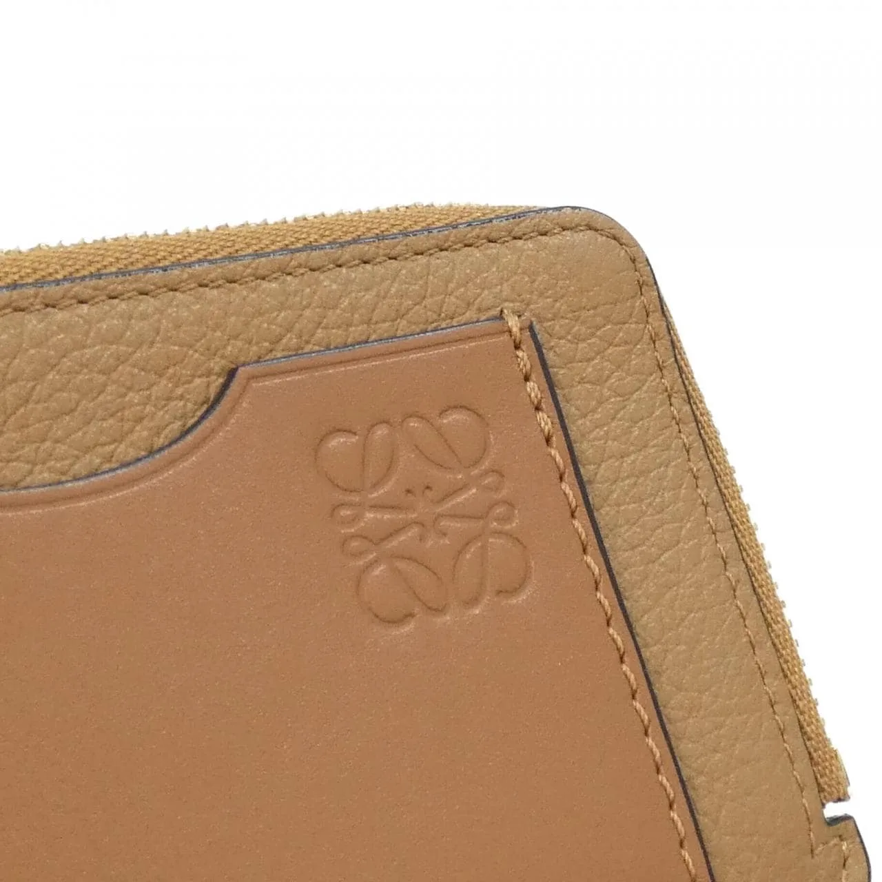 LOEWE C660Z40X07 散紙包 5
