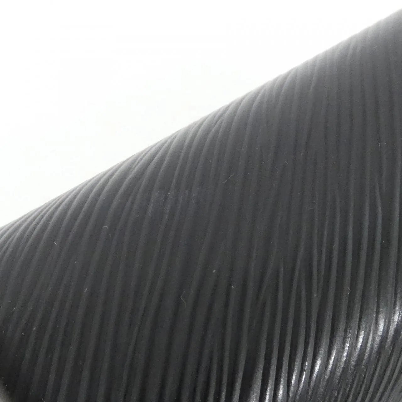 LOUIS VUITTON Twist M21118 肩背包 Epi 5