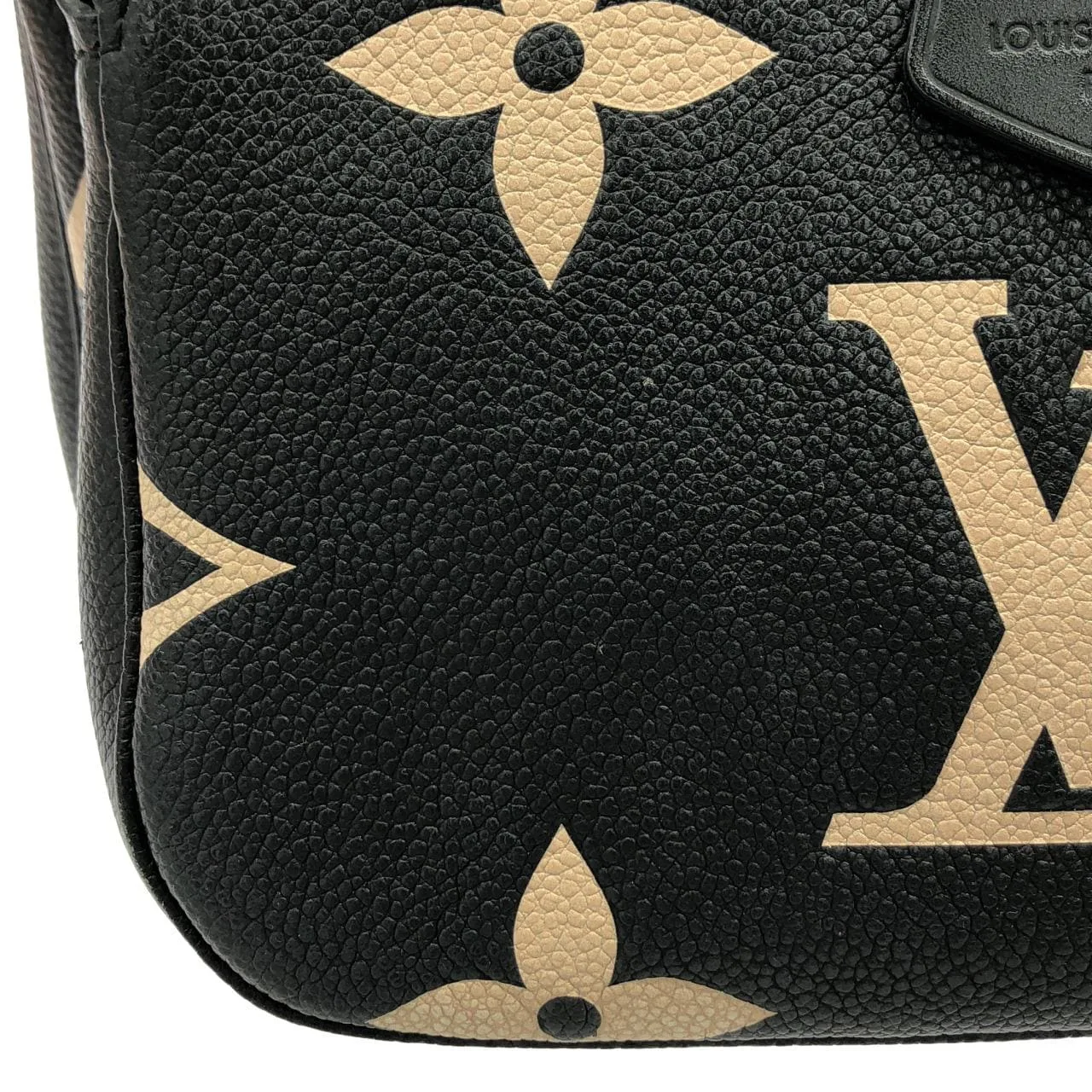 LOUIS VUITTON Pochette M45777 Shoulder Monogram 4