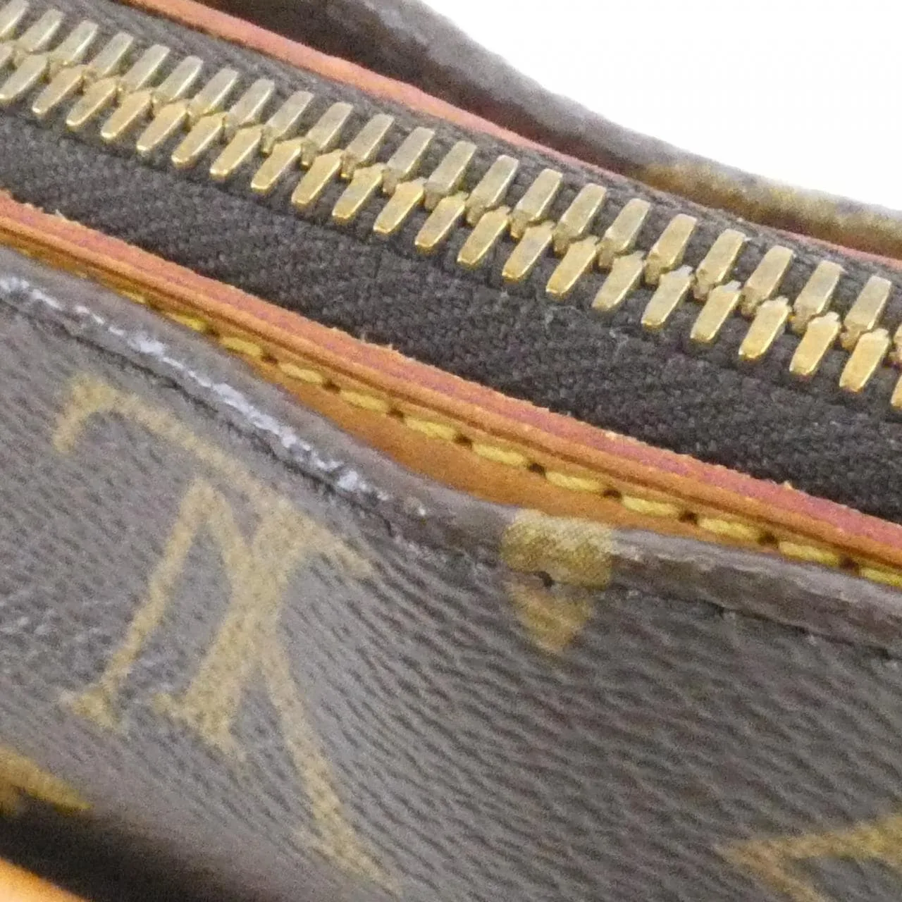 LOUIS VUITTON M40008 肩背包 Monogram 5