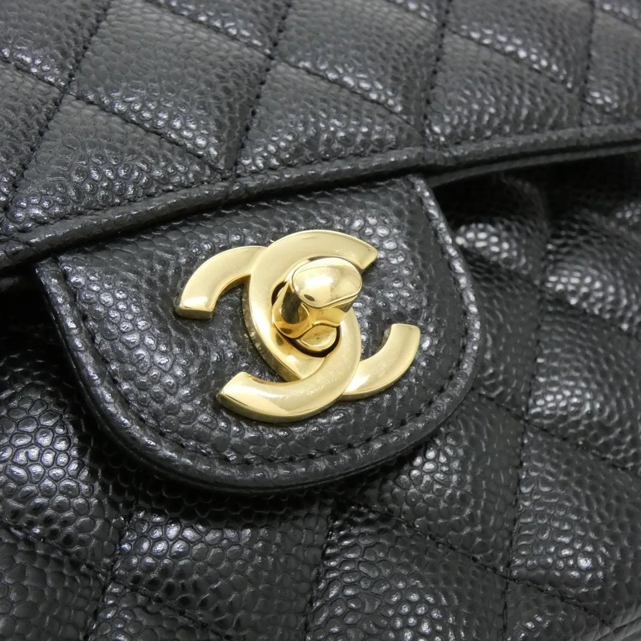 CHANEL Matelasse 1113 Shoulder Grained Calfskin 4