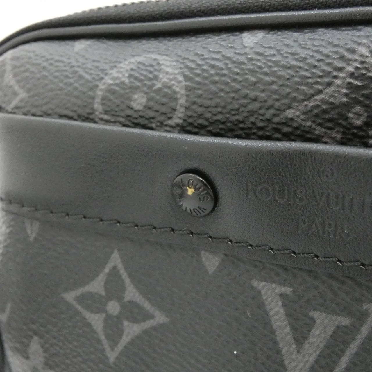 LOUIS VUITTON Eclipse M82542 Shoulder Monogram 4