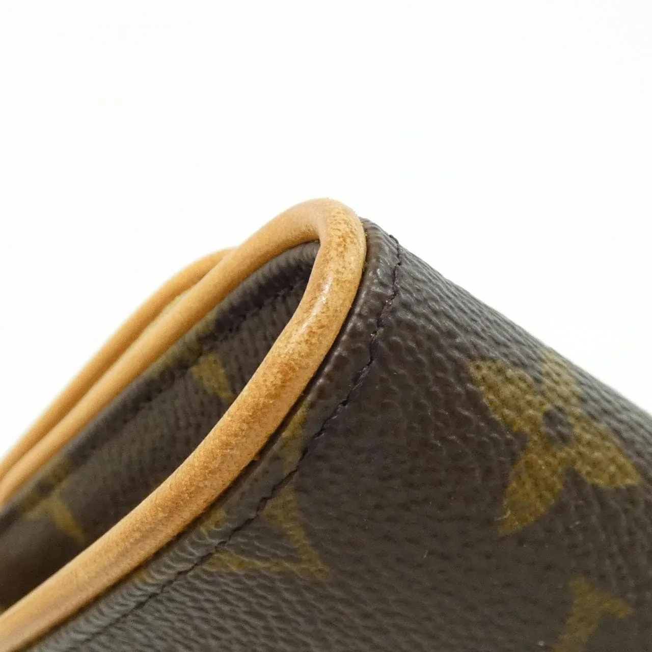 LOUIS VUITTON Pochette M51852 Shoulder Monogram 3