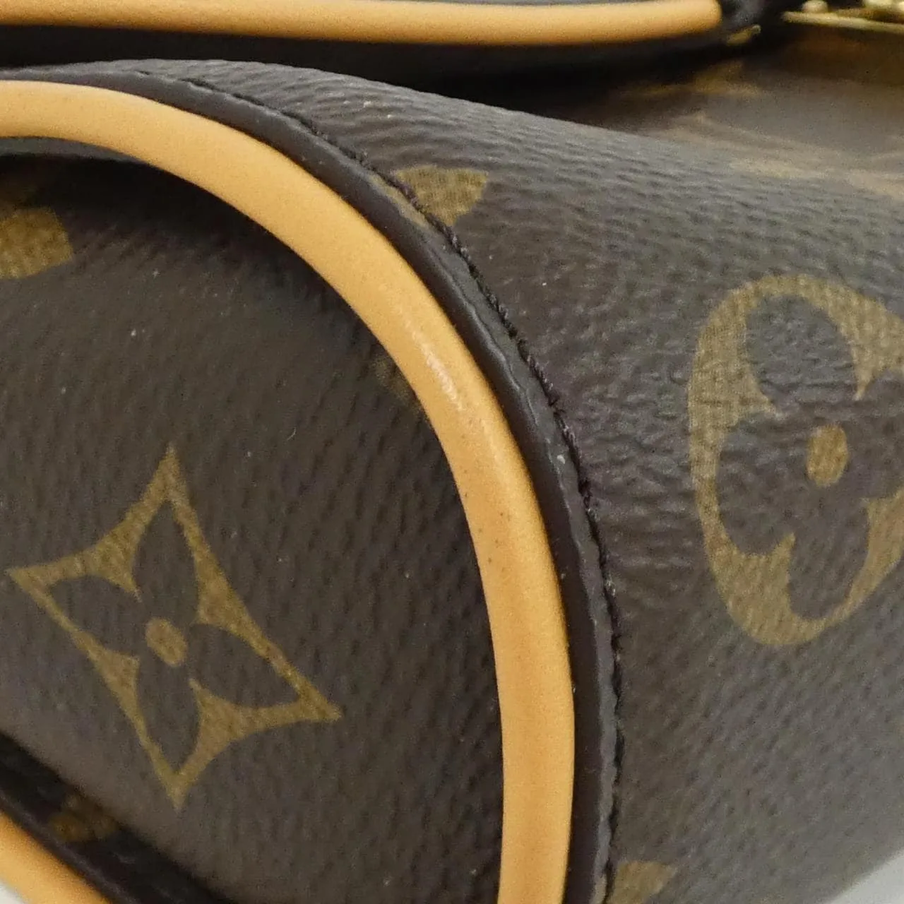 LOUIS VUITTON Pochette M13566 Shoulder Monogram 3