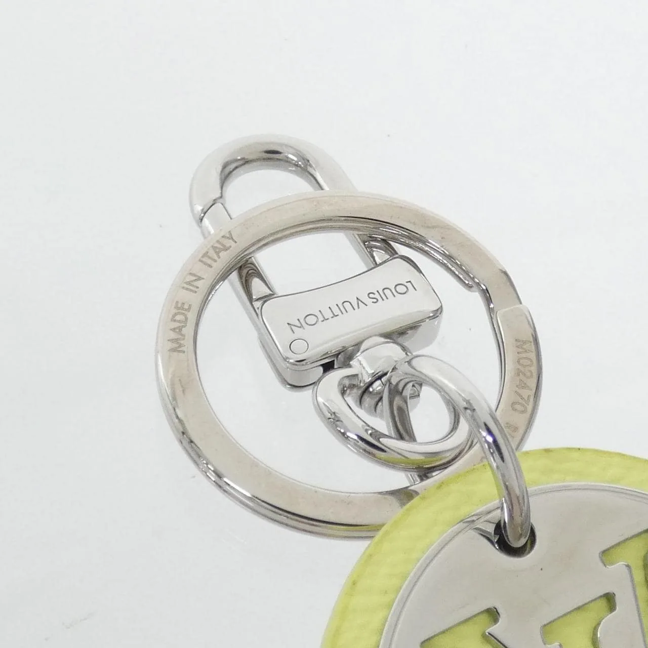 LOUIS VUITTON M02470 Key Case 3