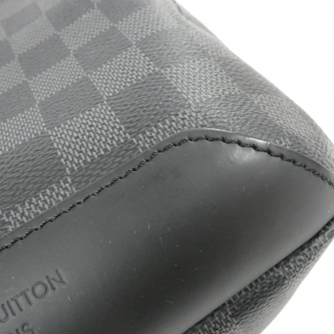 LOUIS VUITTON Avenue N41719 Shoulder Damier 4