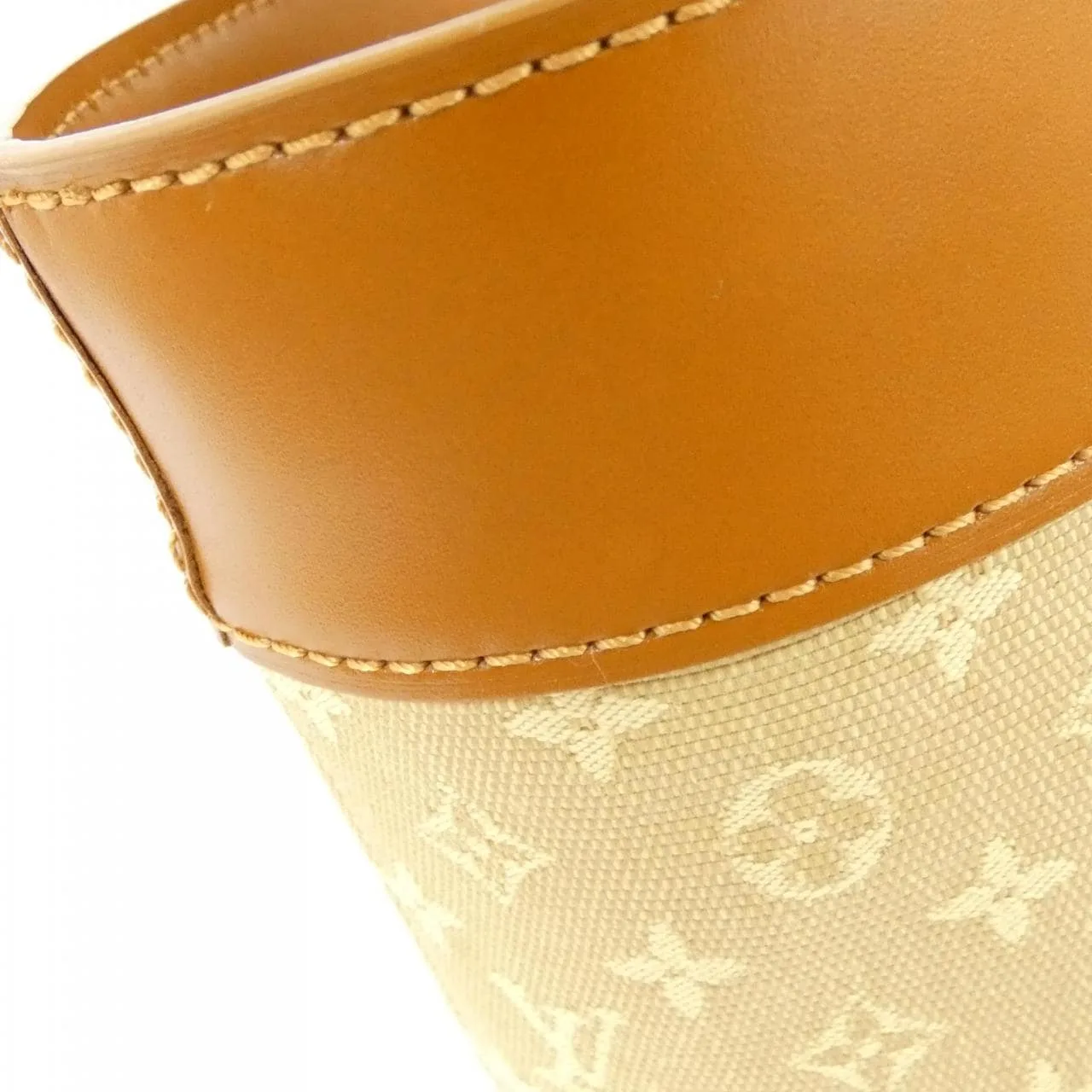 LOUIS VUITTON M92683 肩背包 Monogram 4