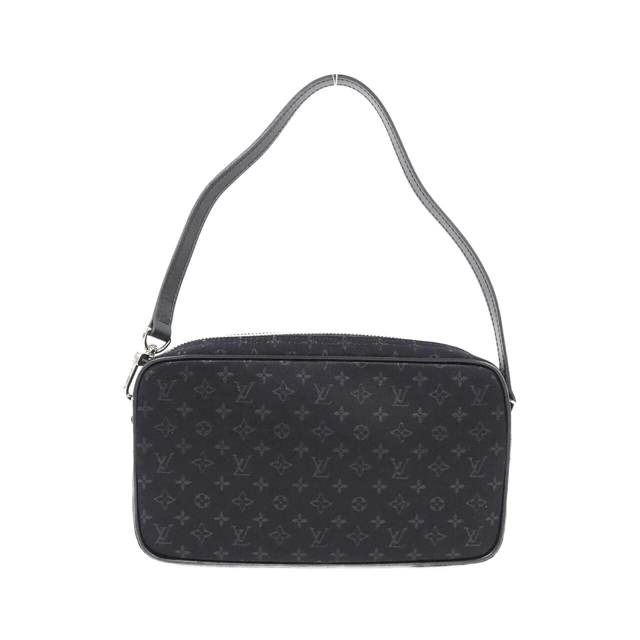 LOUIS VUITTON Pochette M92275 Pochette Patent Leather 2