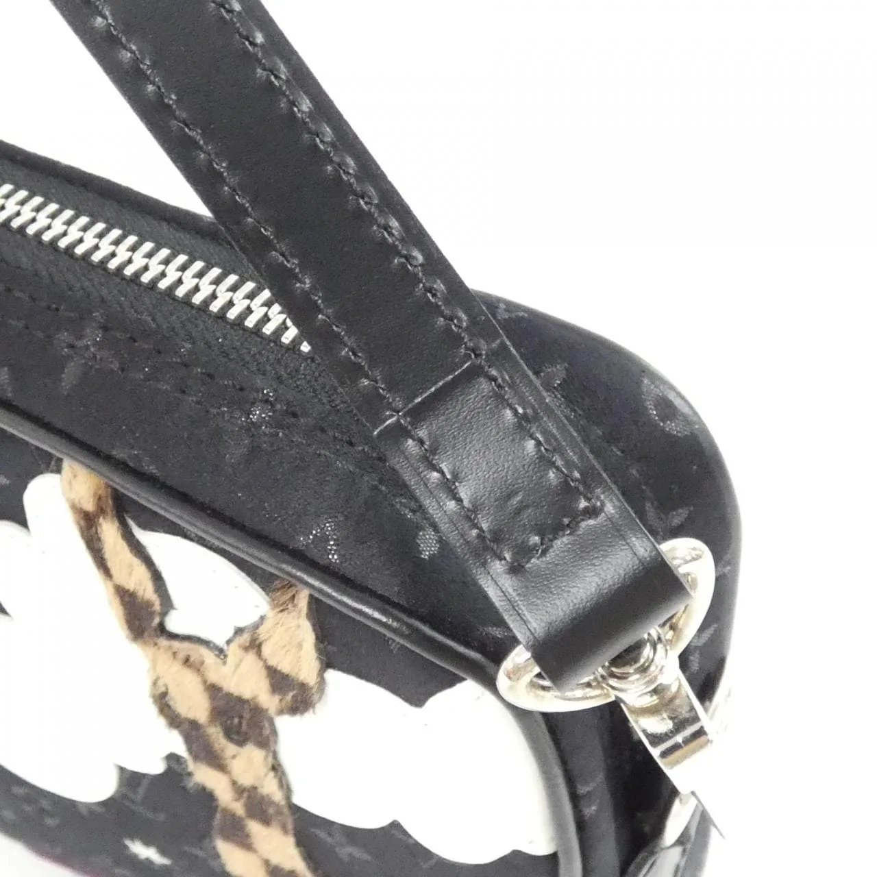 LOUIS VUITTON Pochette M92275 Pochette Patent Leather 5