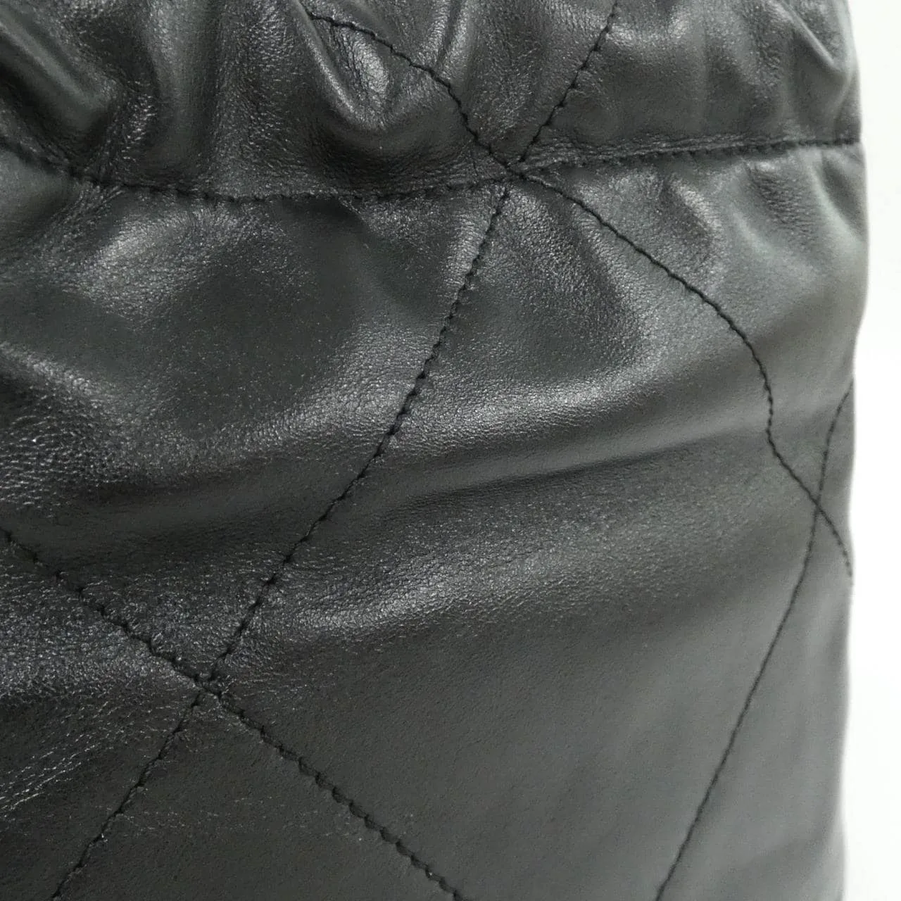 CHANEL Chanel 22 AS3980 Handbag 5