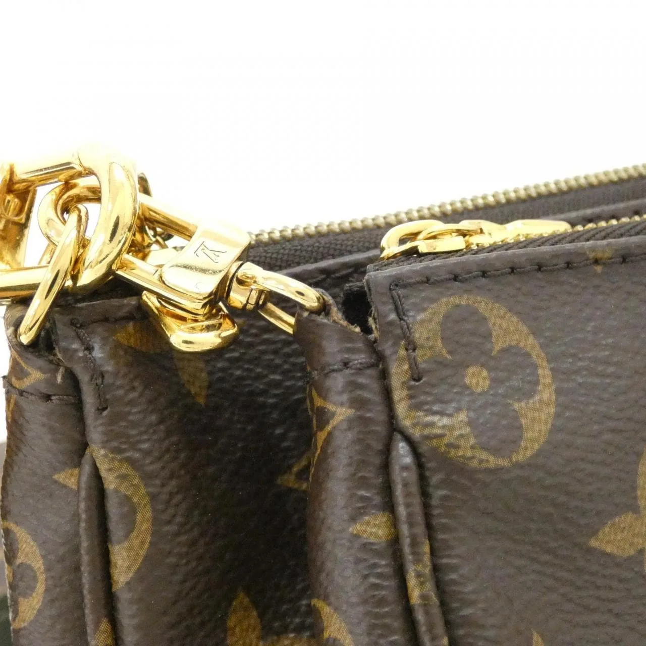 LOUIS VUITTON Pochette M44813 Shoulder Monogram 5