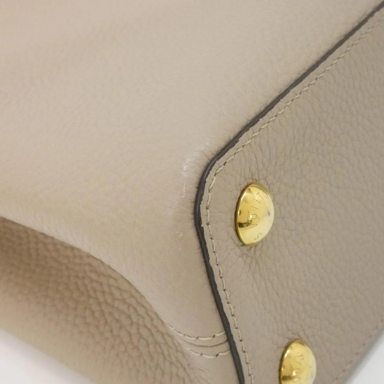 LOUIS VUITTON Capucines M94634 Handbag 3