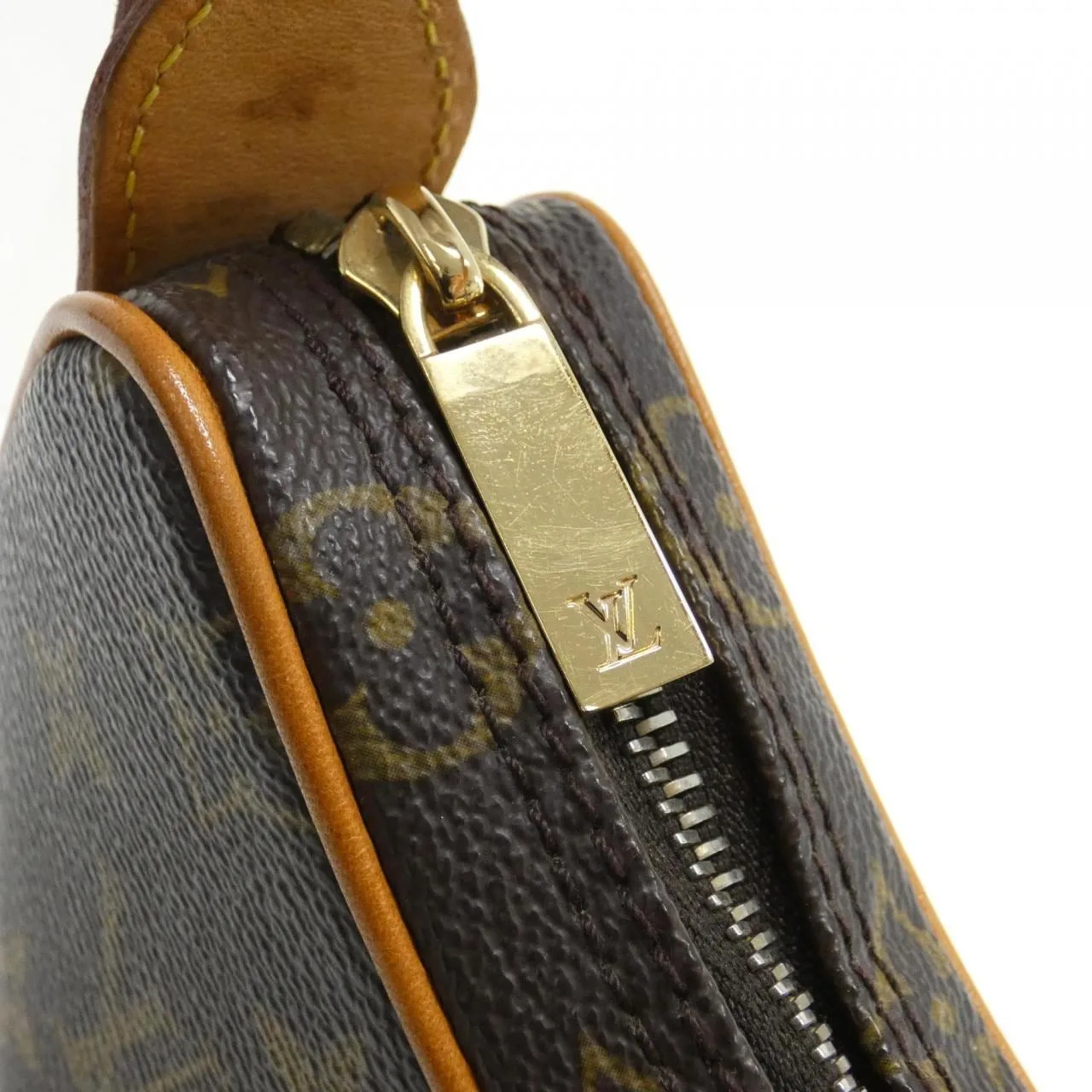 LOUIS VUITTON Pochette M51510 Shoulder Monogram 4