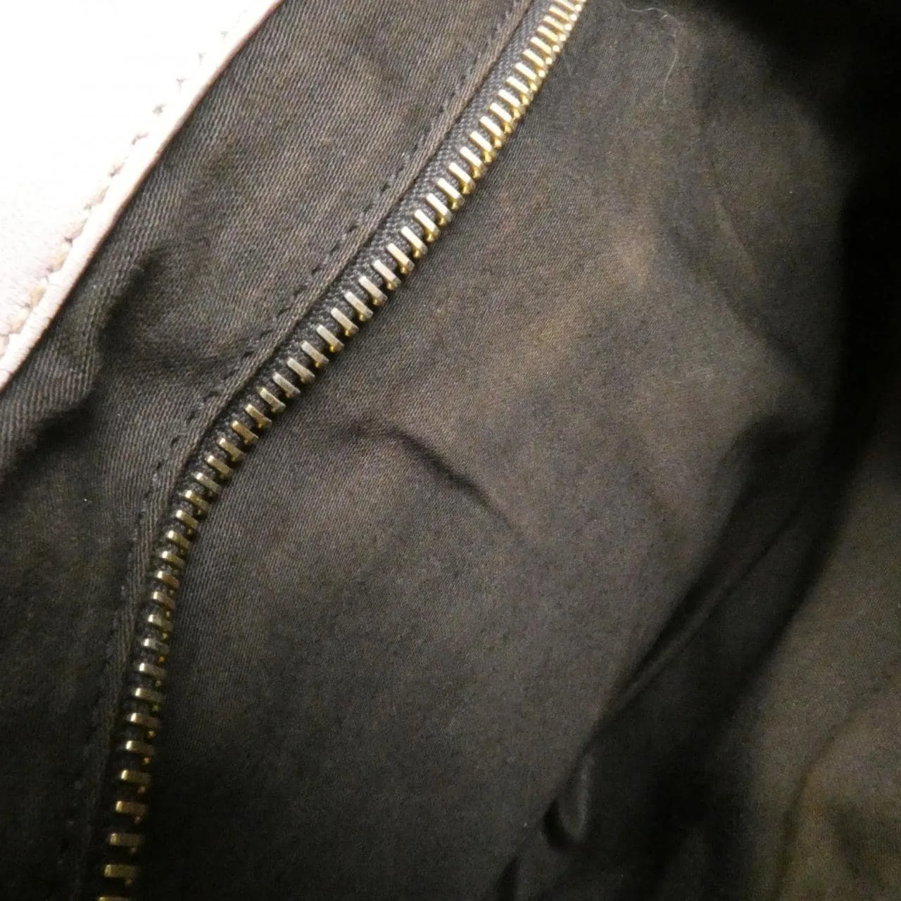 MIU MIU RR1300 手提包 皮革 9