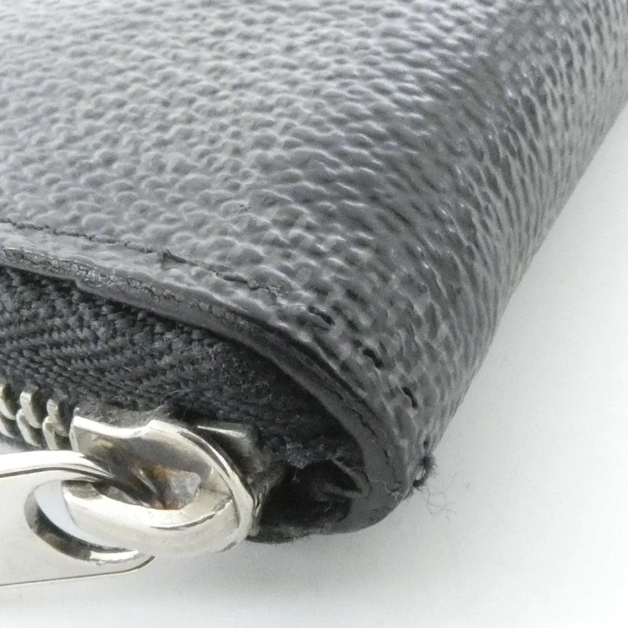 LOUIS VUITTON N63076 Coin Case Damier 4
