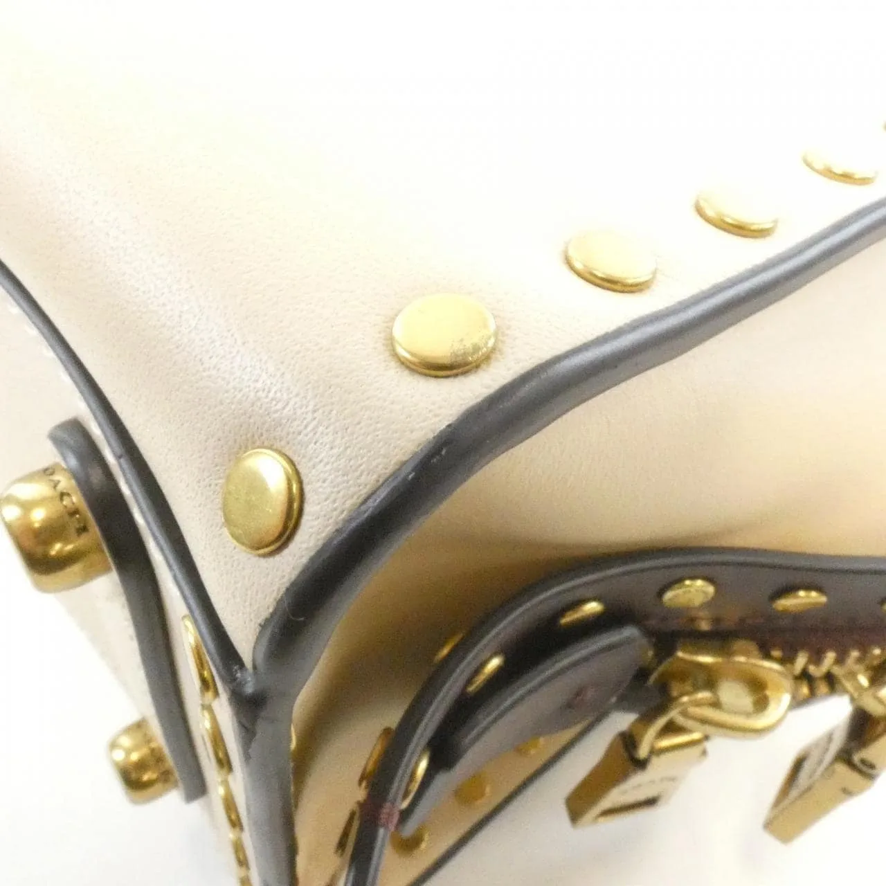 COACH CC380 Handbag Leather 2
