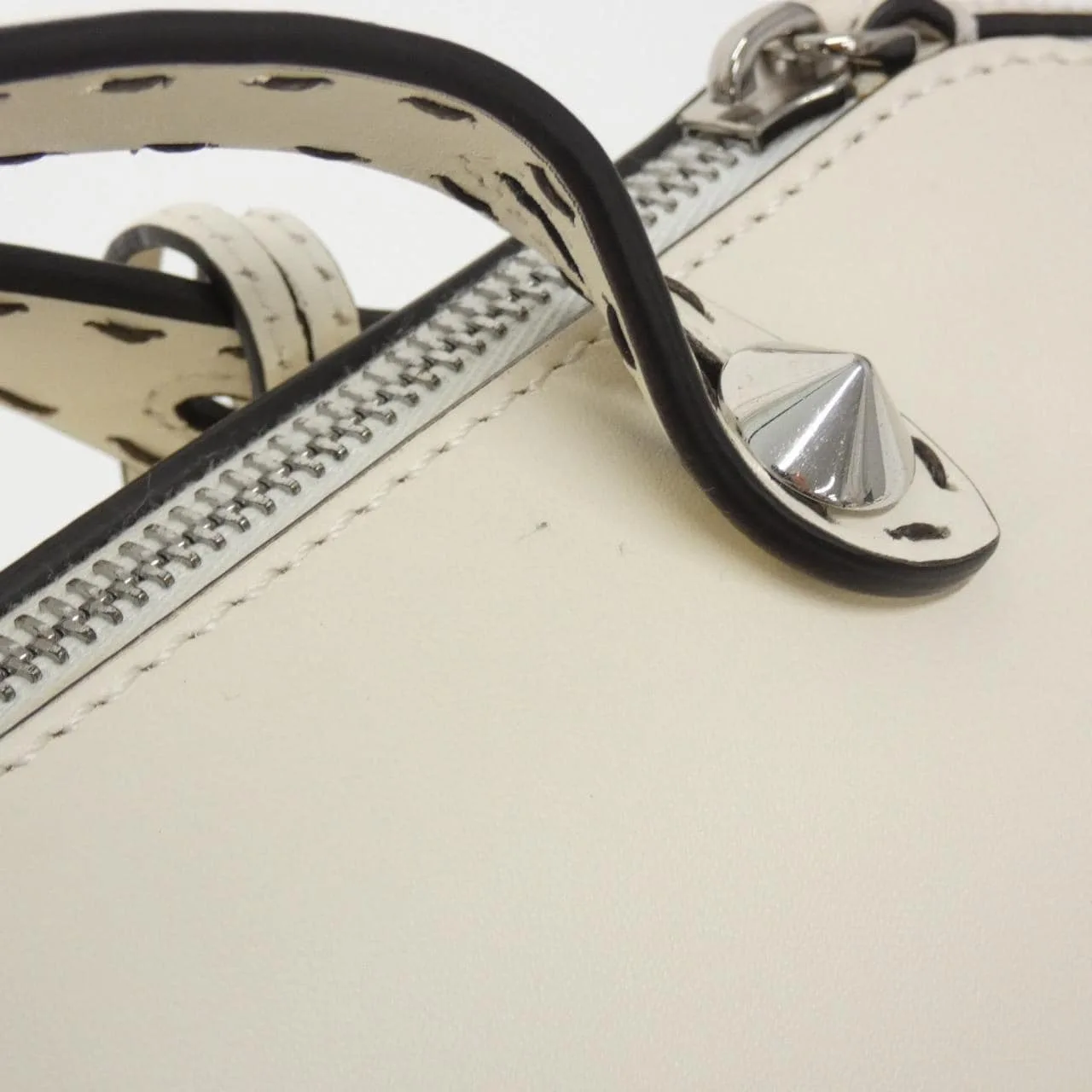 FENDI By The Way 8BL146 AC9L Handbag 4