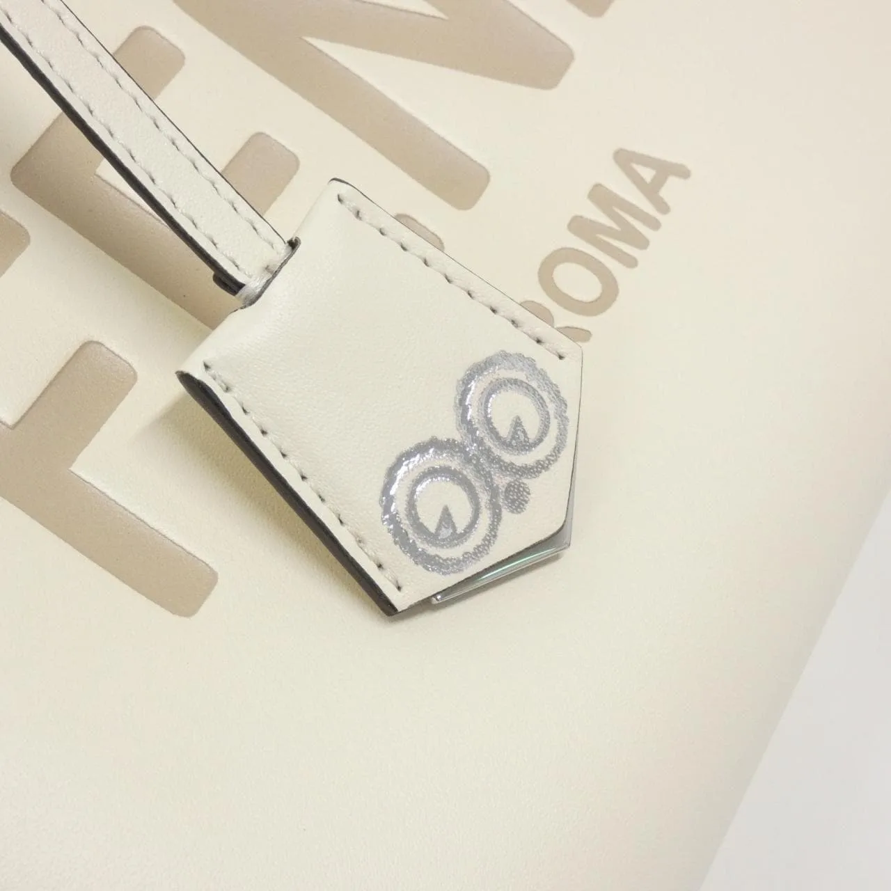 FENDI By The Way 8BL146 AC9L Handbag 7