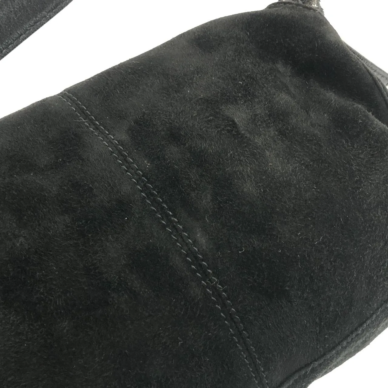 FENDI Baguette 26424 肩背包 4