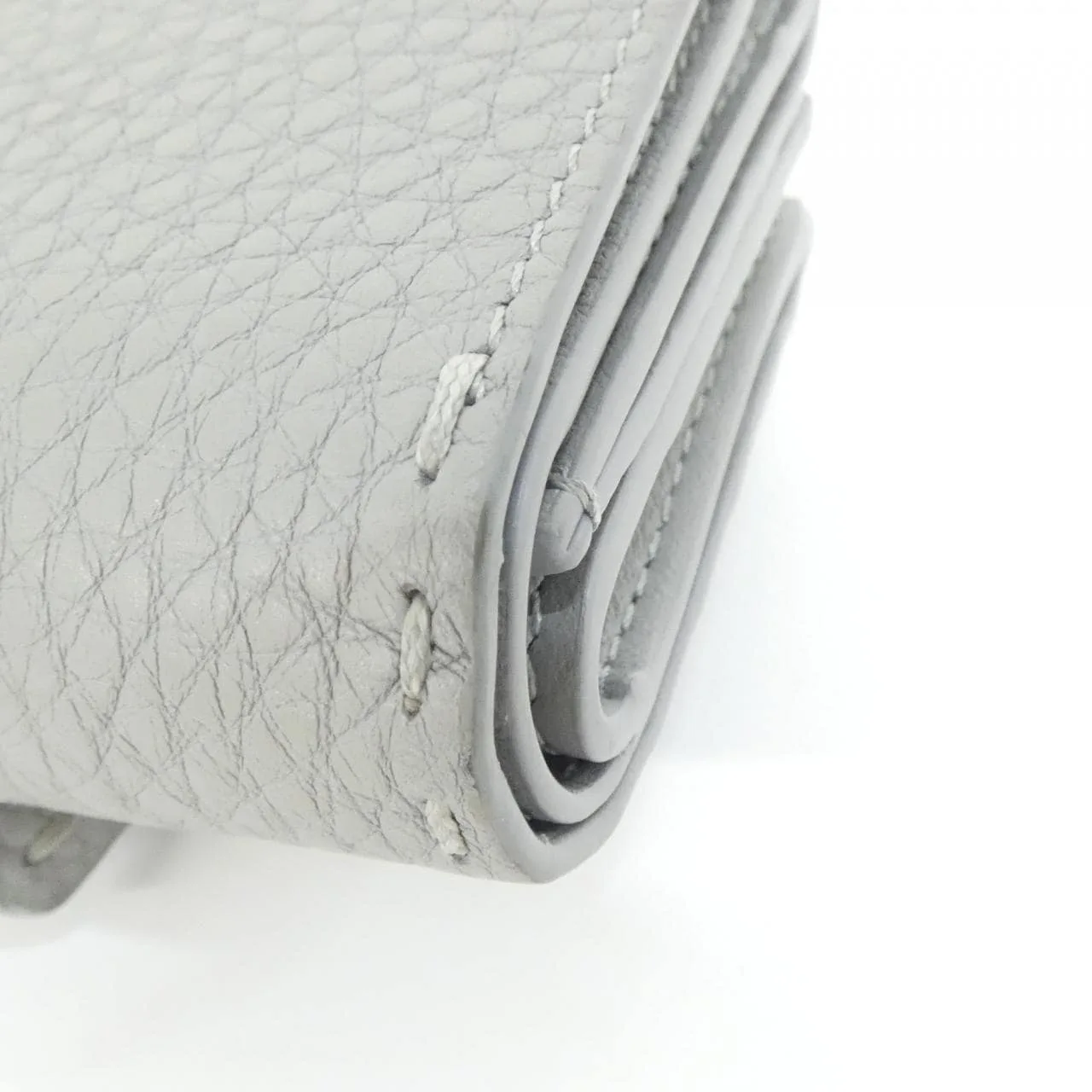 FENDI Peekaboo 8M0499 ASU6 銀包 4