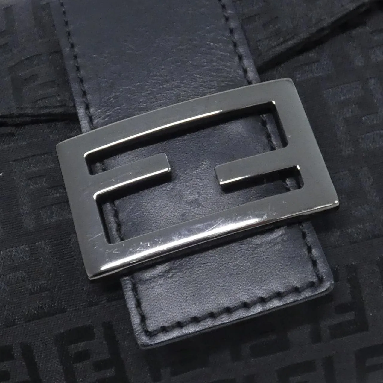 FENDI Baguette 8BR003 肩背包 帆布 4