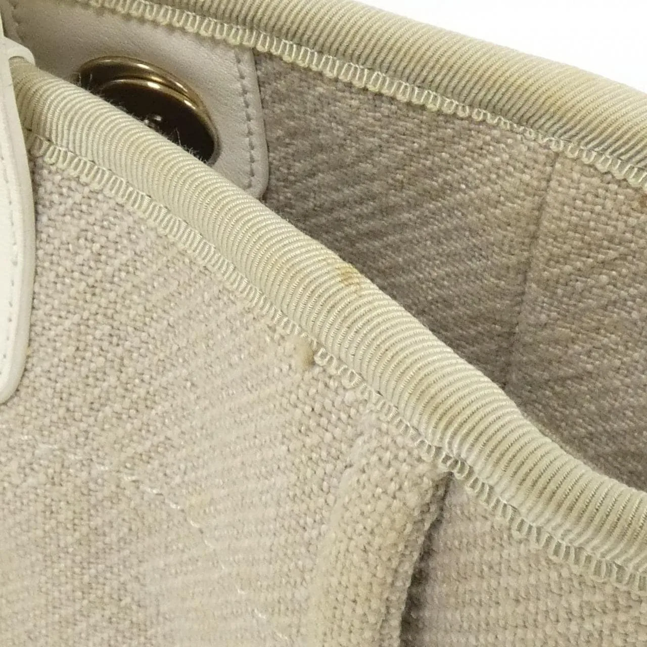CHANEL Deauville AS3257 Handbag 4