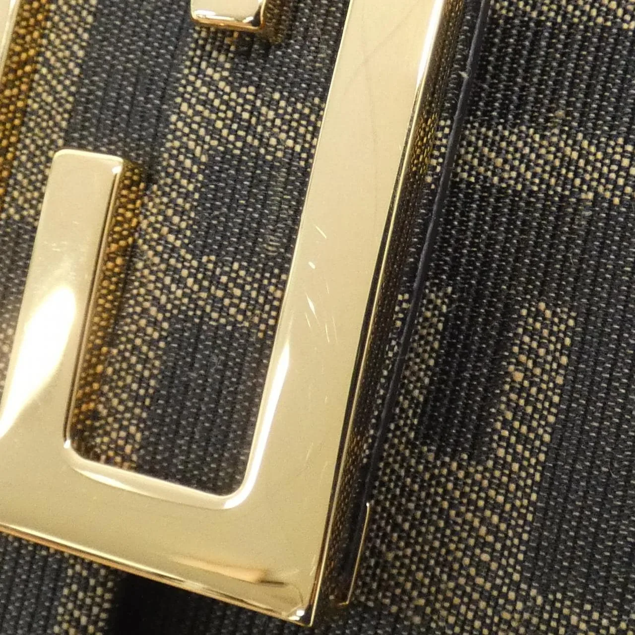 FENDI Baguette 7AS142 AP9L 銀包 帆布 5