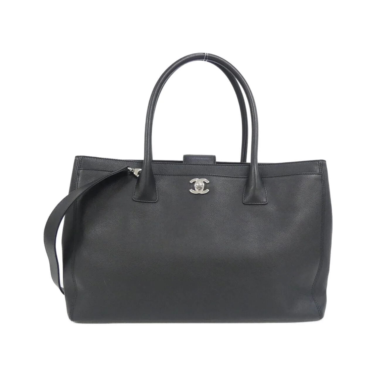 CHANEL 15206 Handbag
