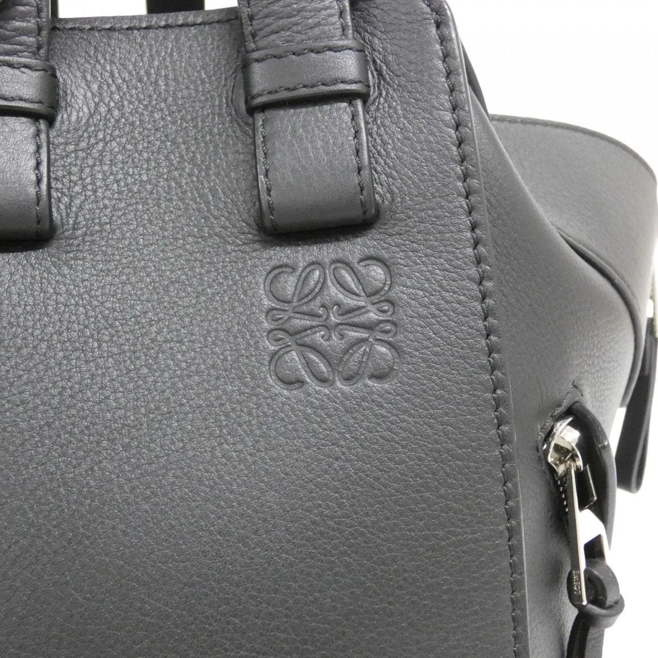 LOEWE Hammock 387 30 S35 肩背包 4