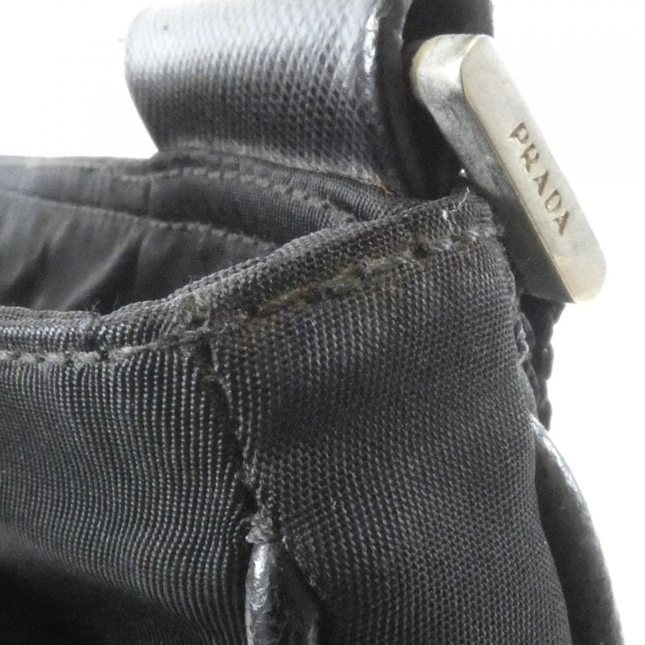 PRADA VA0251 肩背包 4